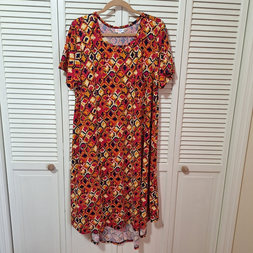 LuLaRoe Carly Dress Women 3XL Red Orange Geometric Southwestern High Low Pocket